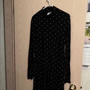 H&M Black and White Polka Dot Long Sleeve Dress